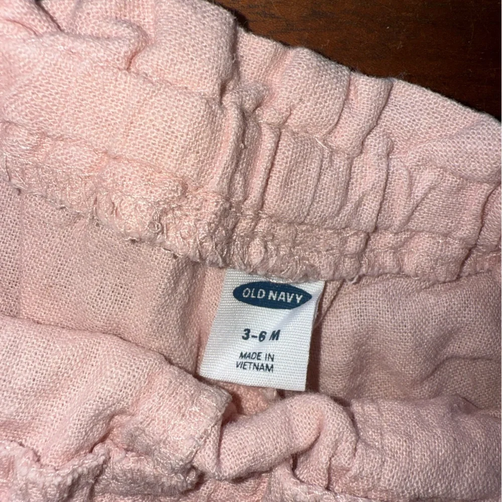 Old‎ Navy Pink linen shorts